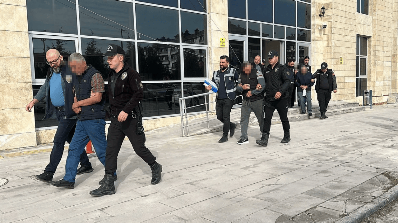 Kütahya’da fuhuş operasyonu: 6 şüpheli gözaltına alındı