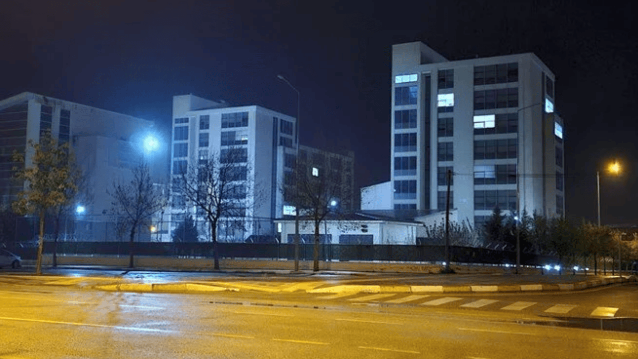 Kız yurdunda zehirlenme şüphesi: 56 öğrenci hastanelik oldu