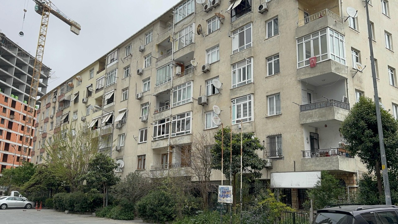 O ilçede 9 bina boşaltıldı!