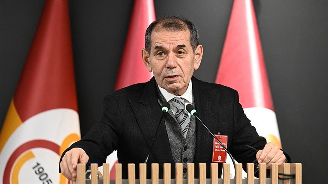 Dursun Özbek o futbolcuyla imzaların atıldığını duyurdu: 'Protokol imzaladık'
