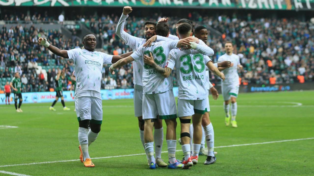 Boluspor, şampiyon Kocaelispor'u 4-3 yendi