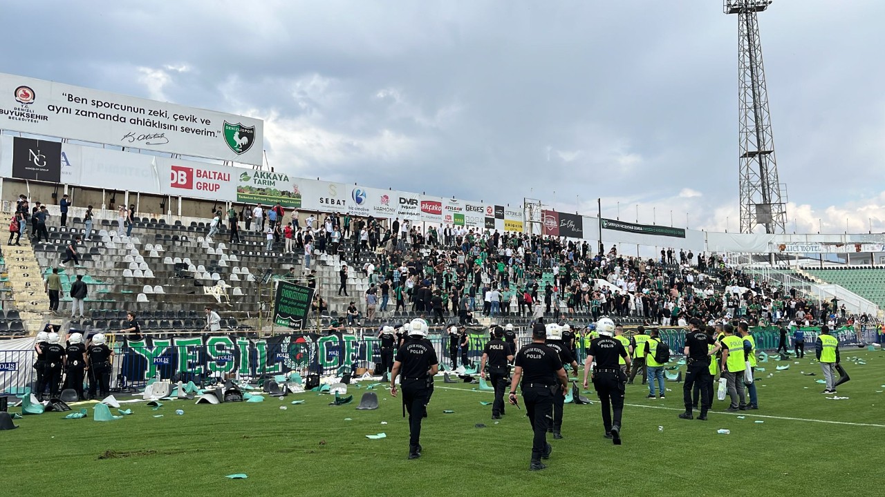 Denizlispor, profesyonel liglere veda etti!