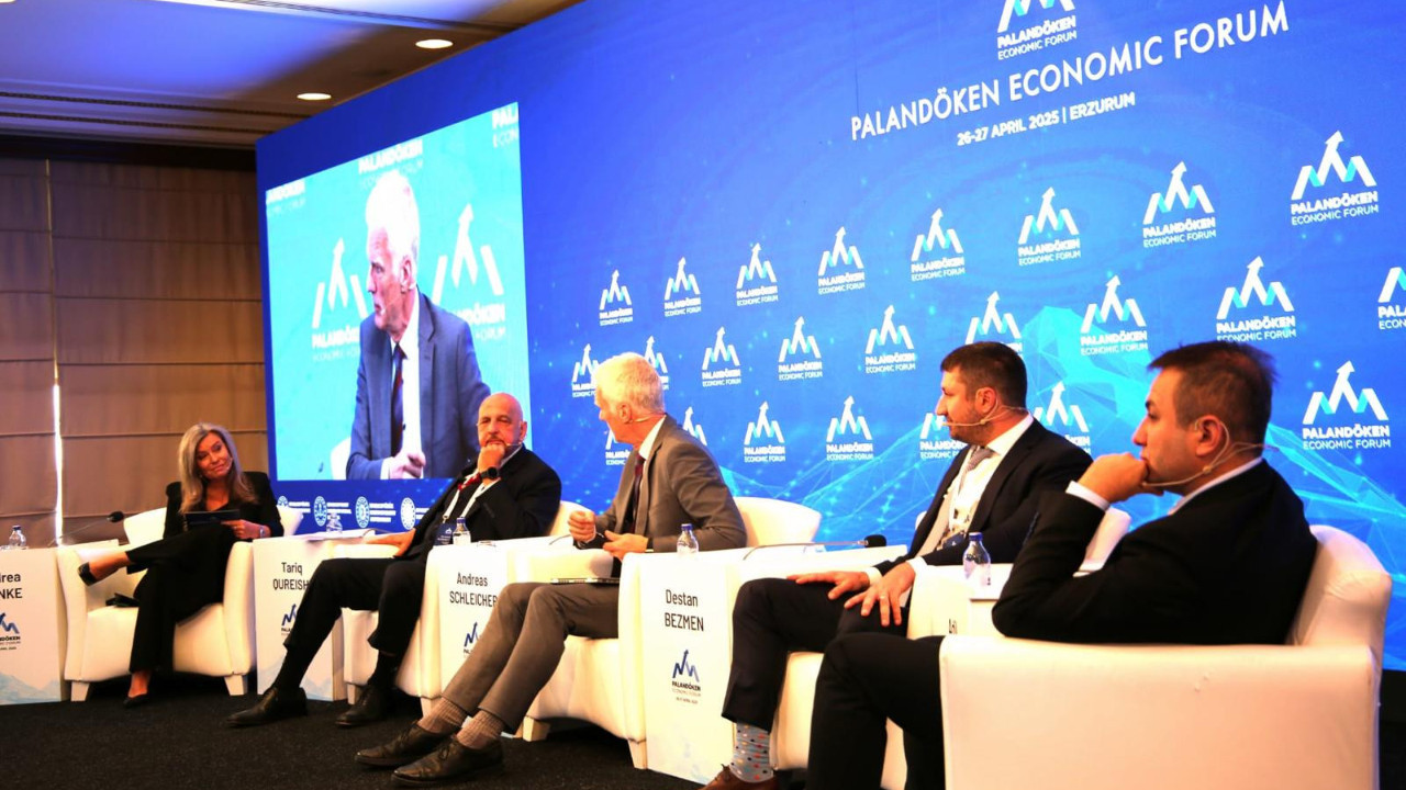 Erzurum'da 'Yapay Zeka' konuşuldu