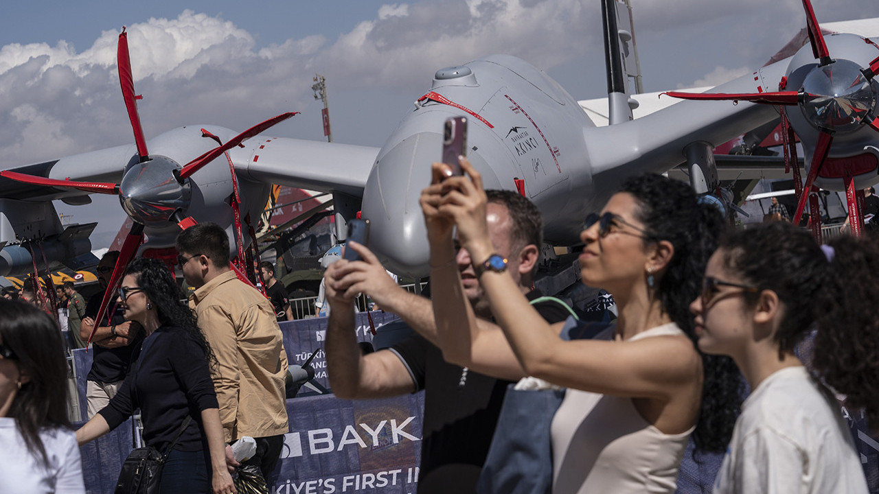 TEKNOFEST’te demir platform devrildi: 3 yaralı!