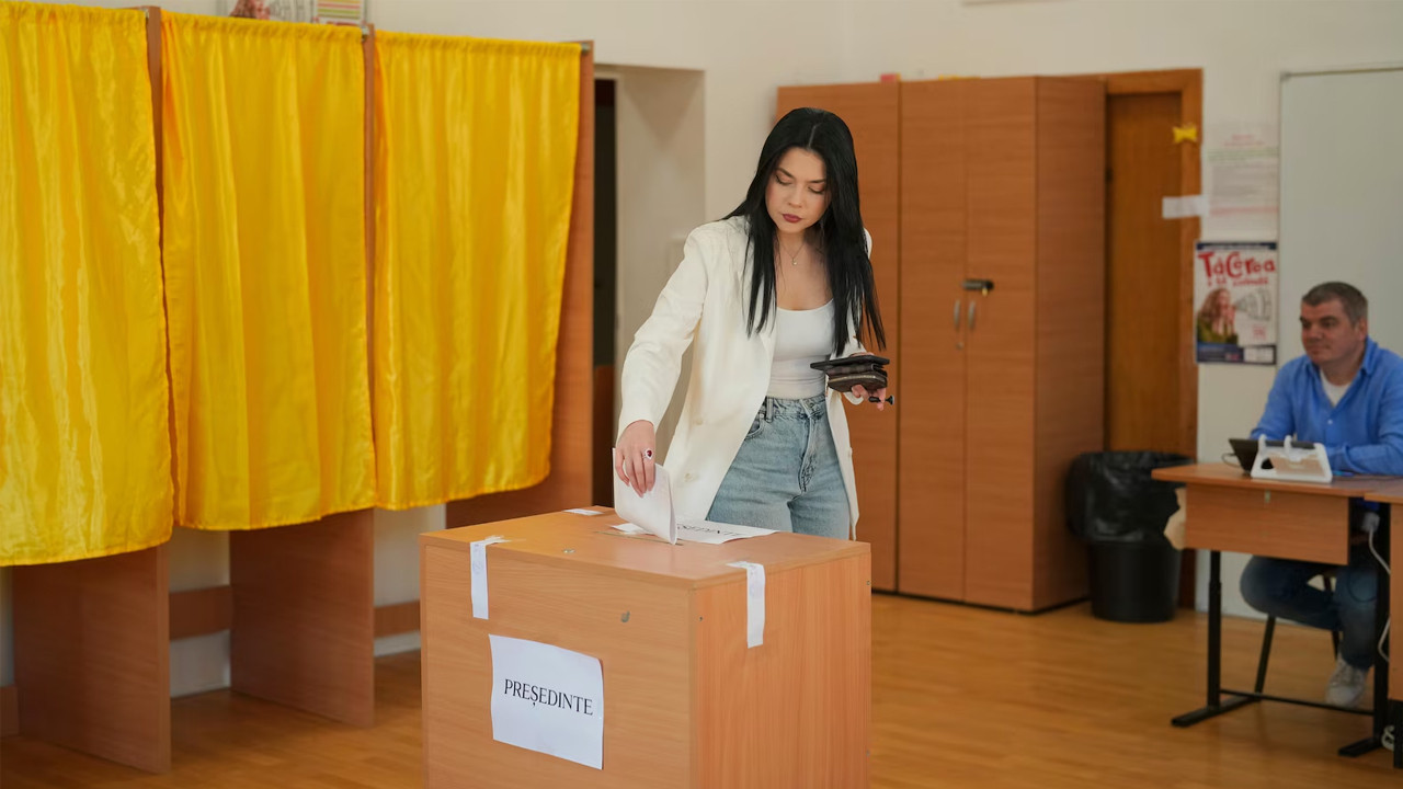 İptaller yükselişi durduramadı! Romanya'da AB yanlısı başbakan istifa etti