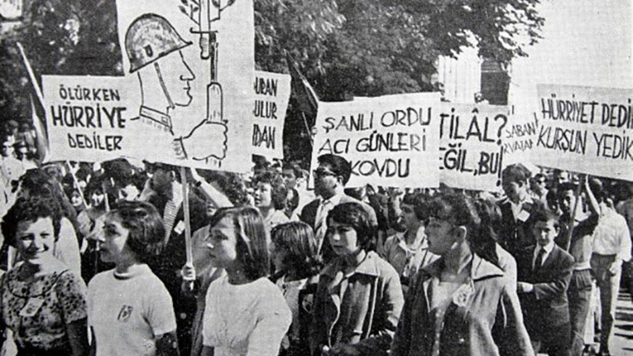 Tarihte Bugün 5 Mayıs: Türkiye'nin Hafızasına Kazınan Olaylar Ölüm yıl dönümleri, savaşlar, tarihi günler