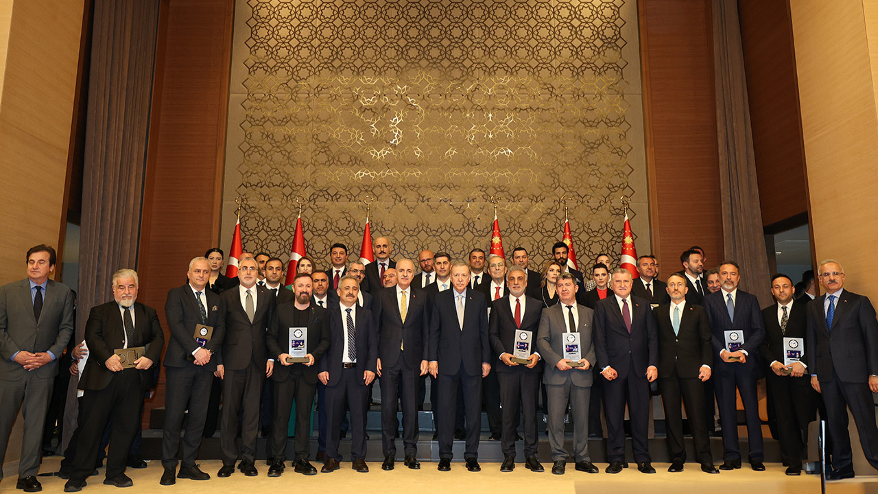 Külliye'de 10. Anadolu Medya Ödülleri dağıtıldı! Erdoğan konuştu