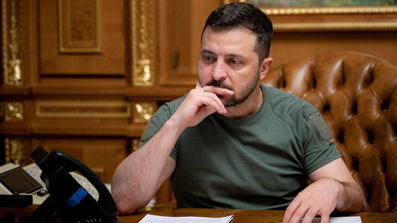 Zelenskiy’in yeni hamlesi İktidarının sonunu yaklaştırıyor
