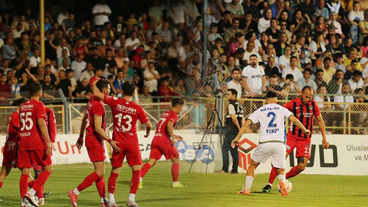 Vanspor 1. Lig yolunda: Menemen FK elendi