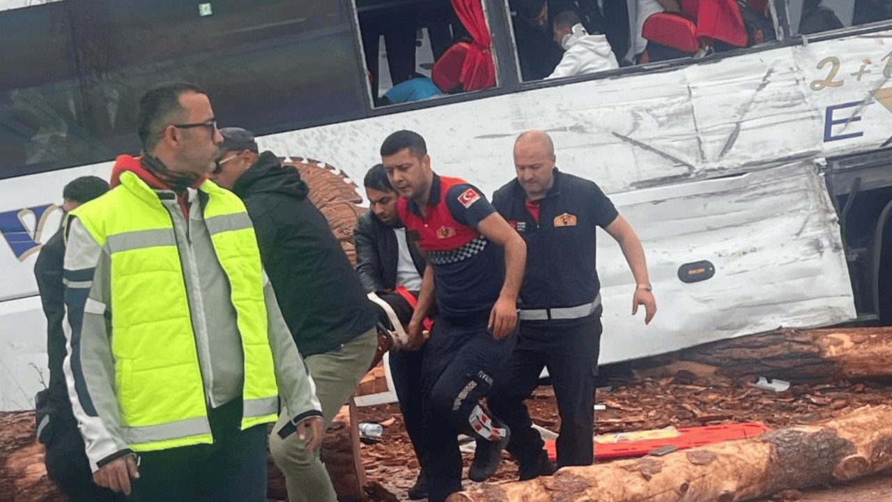Çanakkale'de facia: Çok sayıda ölü ve yaralı var! Çanakkale kaza