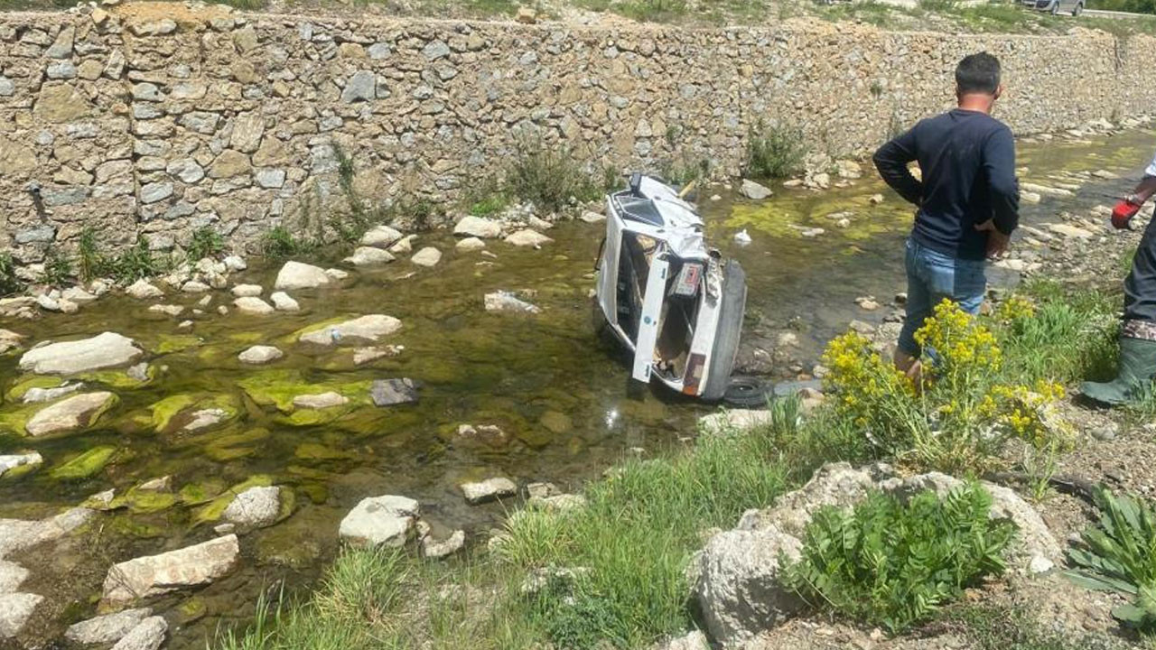 Otomobil dereye uçtu: 1 ölü, 1 yaralı