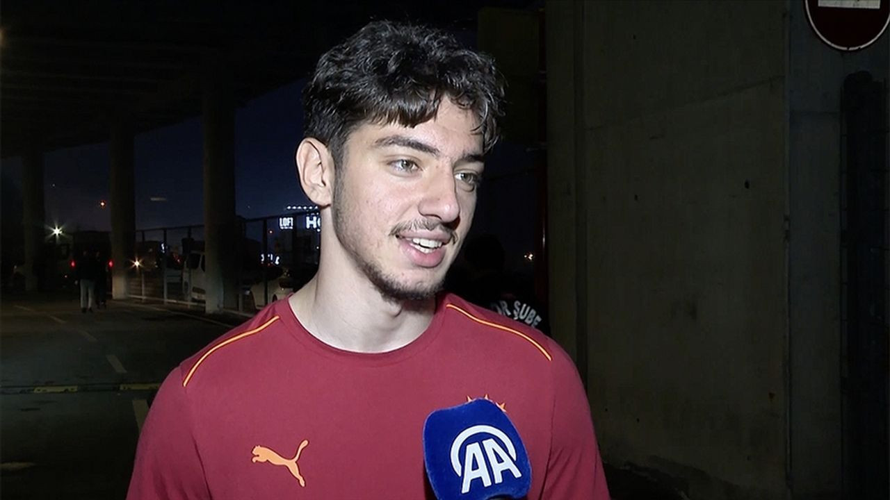 Galatasaray'ın genç kalecisi Jankat Yılmaz: 'Muslera ile çalıştığım için çok şanslıyım'