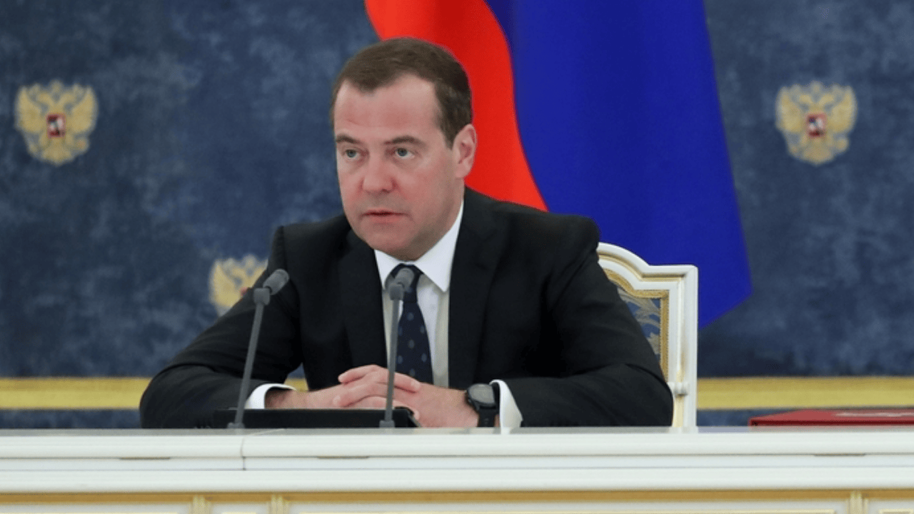 Medvedev: 'Küresel çatışma istemiyoruz ancak ihtimal var'