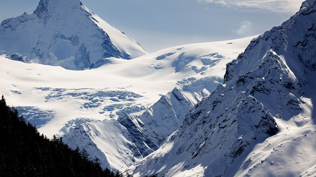 İsviçre'de 5 kayakçının cansız bedenine ulaşıldı