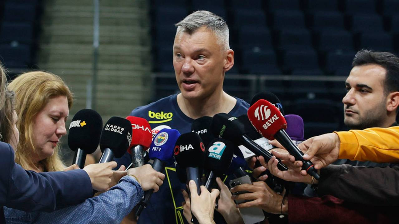 Fenerbahçe Beko Başantrenörü Sarunas Jasikevicius: 'Hissettiğimizi kelimelere dökmek gerçekten zor'