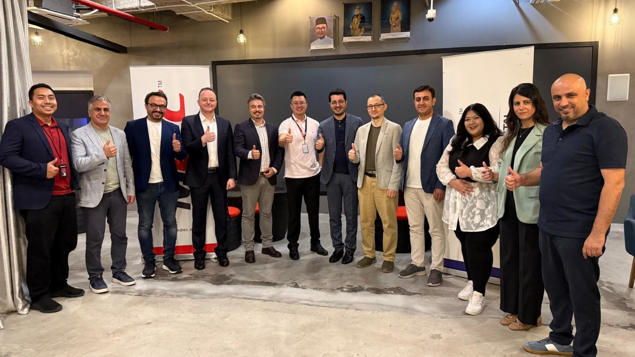 İstanbul'dan Asya'ya teknoloji çıkarması