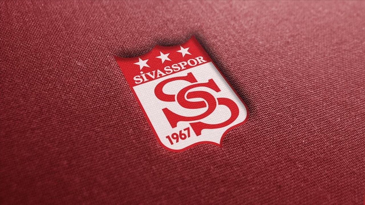 Sivasspor'a 3 dönem transfer yasağı! Kırmızı-beyazlılardan açıklama geldi