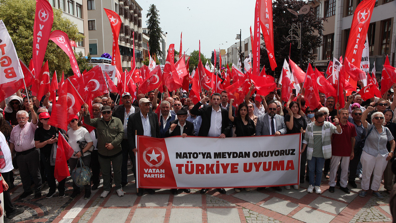 Tatbikatın hedefi Türkiye! Türk basını susuyor Yunan basını yazıyor