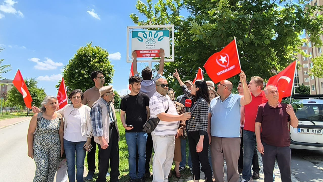 NATO Parkı’nın adını Bağımsızlık Parkı yaptılar