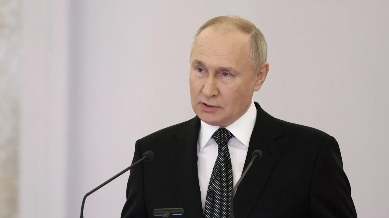 Putin: İran bizden yardım istemiyor