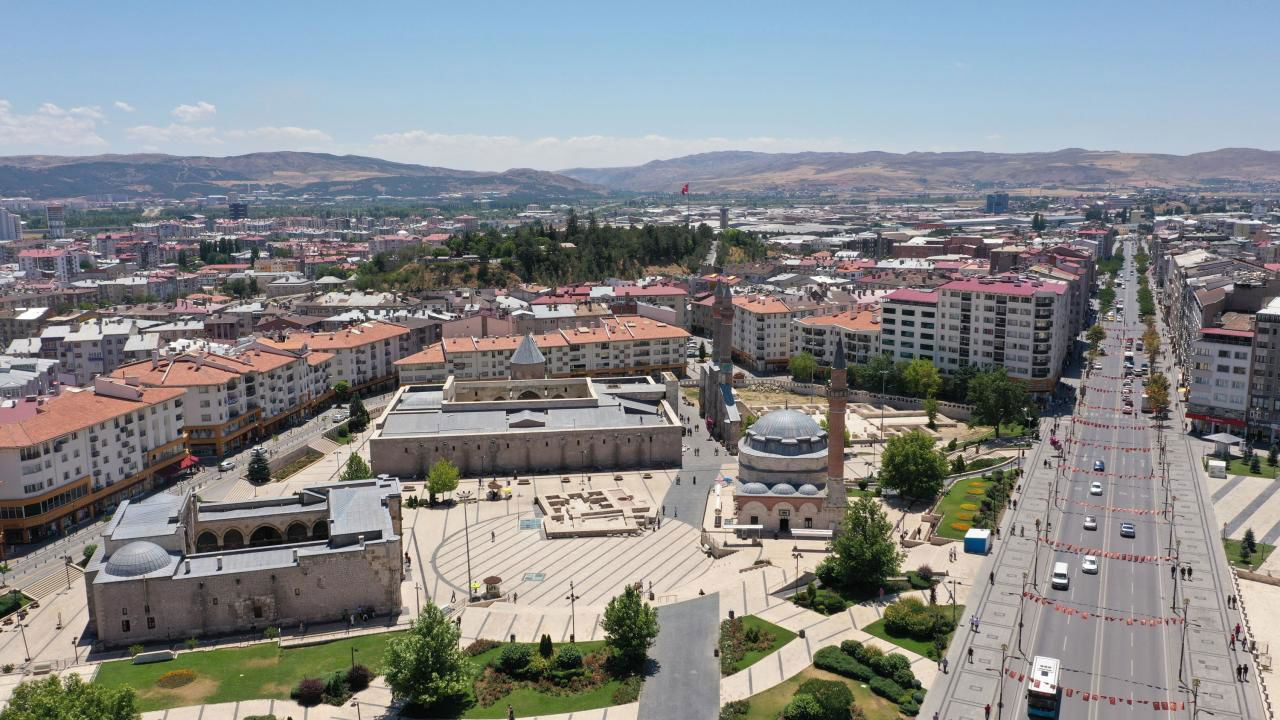 Sivas Bayram Namazı saat kaçta? Kurban Bayramı namaz saatleri 2025