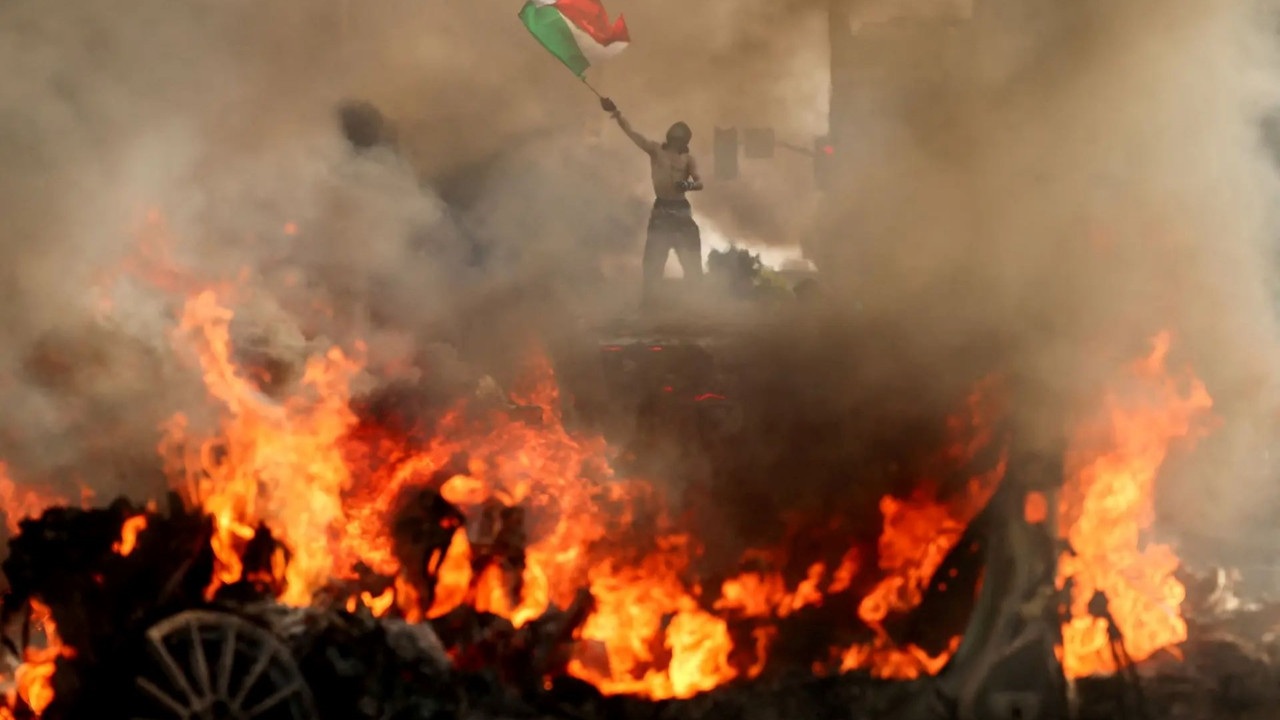Los Angeles'ta sokağa çıkmak yasağı... Teksas'ta Ulusal Muhafızlar... Kaliforniya Valisi'nden direniş çağrısı... Trump: Para alıyorlar
