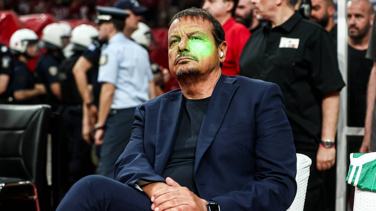 Ergin Ataman'a bir maç ceza