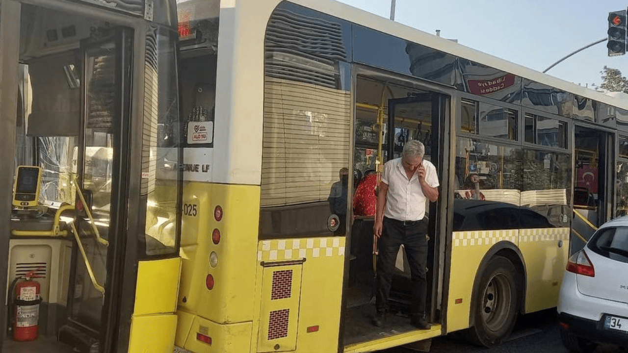 İETT otobüsü dehşeti: Yaralanan yolcular var! Kırmızı ışıkta duramayan İETT otobüsü başka bir İETT otobüsüne çarptı