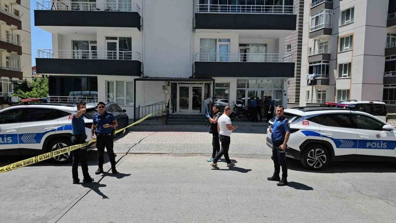 Çocuklar ve aileleri arasında kavga! 6 yaralı