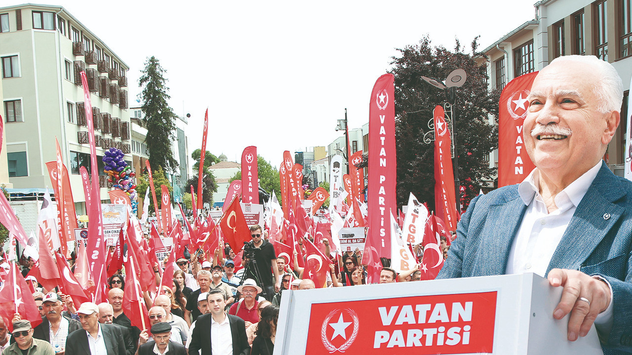 Doğu Perinçek Sakarya Caddesi'nde bugün 16.00'da! İsrail'e geçit yok! Türkiye, İran, Filistin omuz omuza