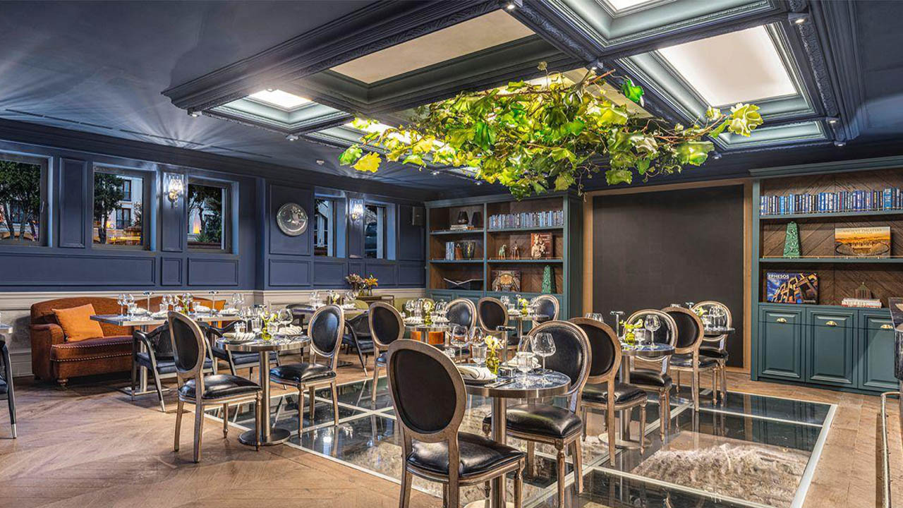 Geçmişle günümüzü buluşturan bir sentez yolculuğu