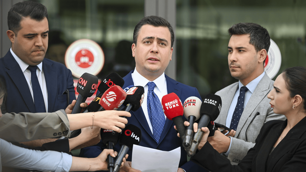 Osman Gökçek’ten su zammına dava: Vatandaşa su yüzde 466 daha pahalı satılıyor