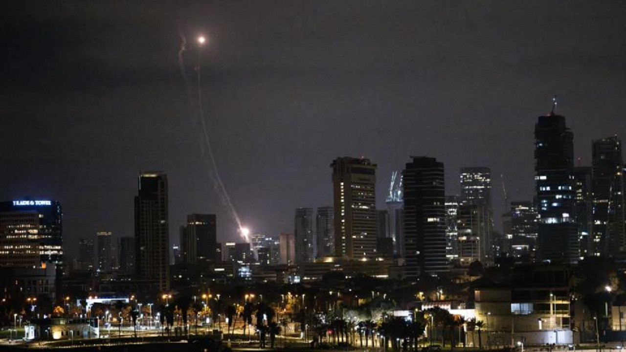 9'uncu günde yeni saldırı dalgası: Tel Aviv'de çok sayıda patlama!