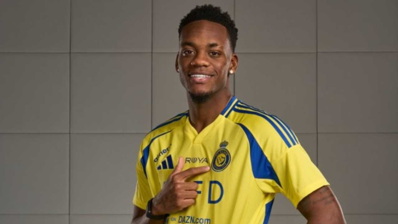 Ronaldo'nun takım arkadaşı Fenerbahçe'ye geliyor! Tam 77 milyon euroluk golcü