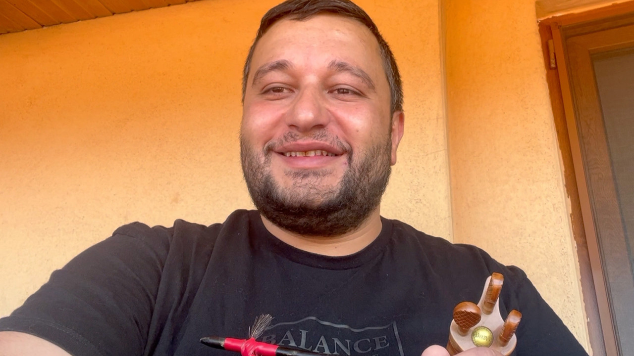 Madenci, kemençesiyle kamu işçisinin sesi oldu