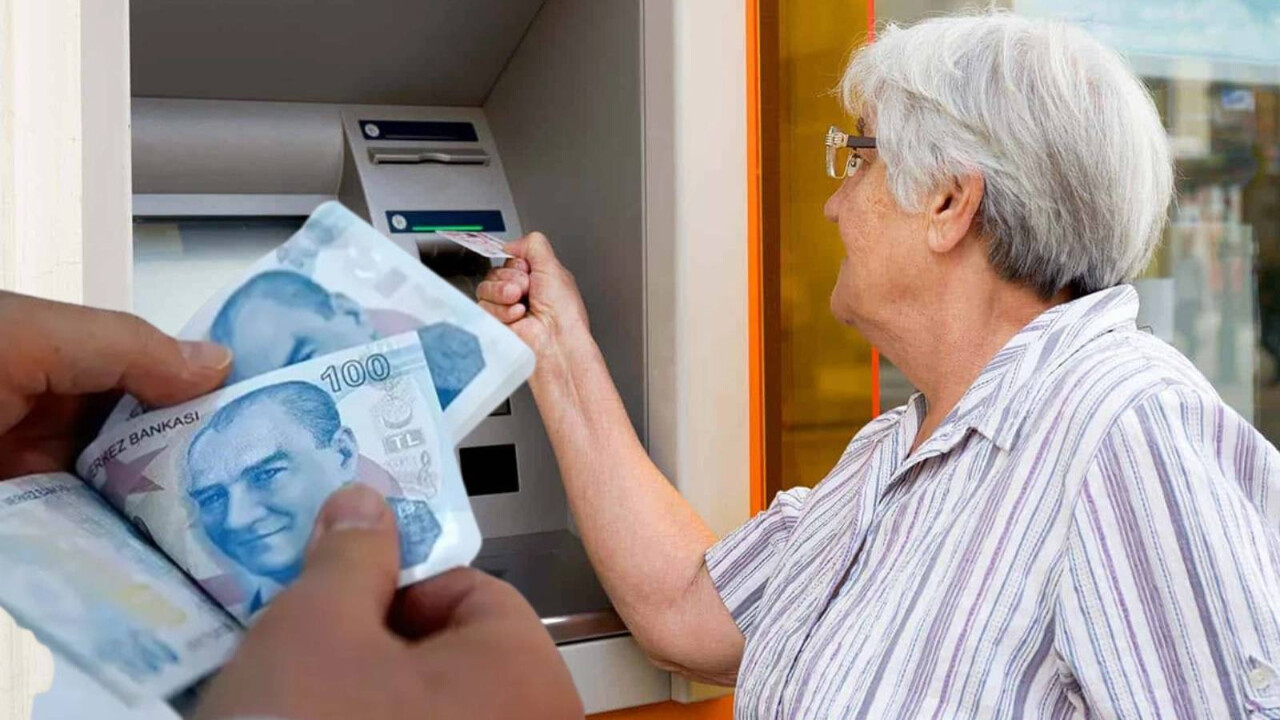 Anneler, engelliler ve çalışanlara müjde: Bu kişiler için emeklilik kapısı aralandı!