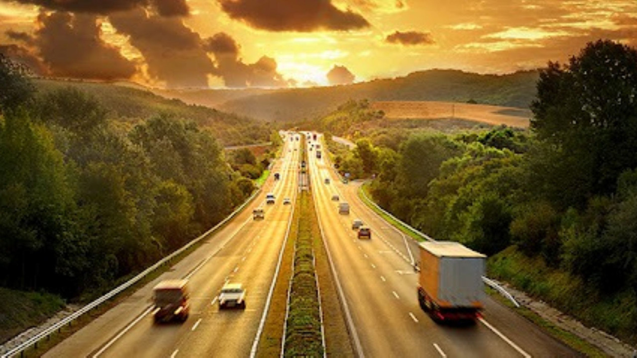 Sürücülere kritik uyarı: 10 Bölgede yol çalışmaları trafiği etkileyecek