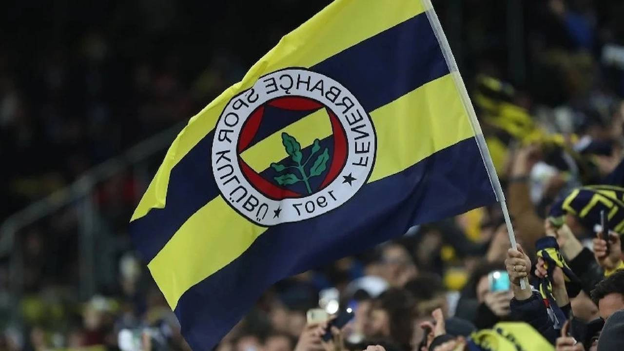 Fenerbahçe'nin yıldız ismi takımdan ayrılıyor! Bu haber taraftarı adeta yıktı