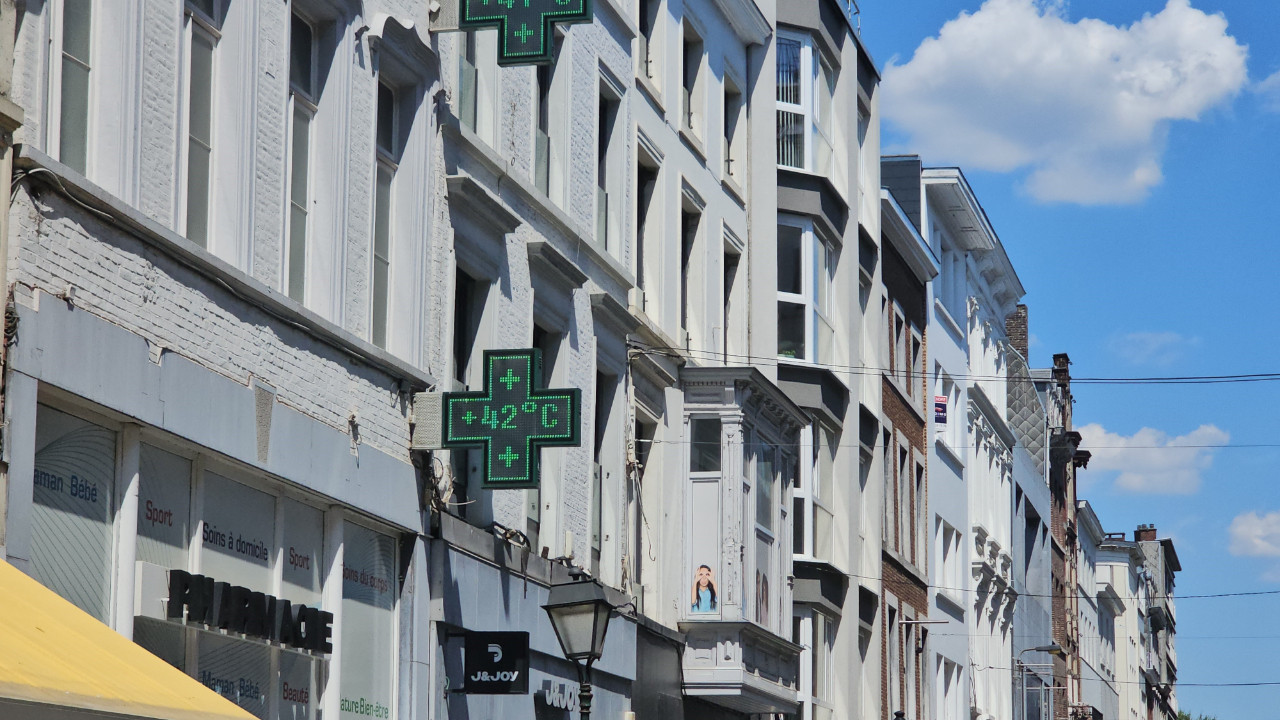 O şehirde hava sıcaklığı 42 dereceye çıktı! Meteoroloji turuncu alarm verdi