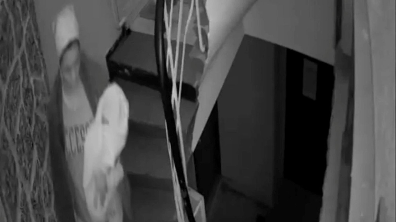 Şişli’de kan donduran olay: Anne 3 günlük bebeğini çöpe attı