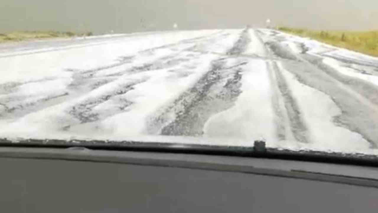 Türkiye kavrulurken o şehir beyaza büründü! O anlar kameraya yansıdı