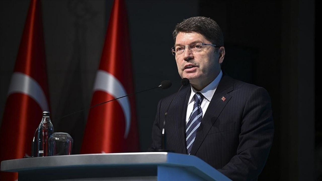 Bakan Tunç'tan Özel'e sert yanıt: Hiç kimse kendini hakim-savcı yerine koyamaz
