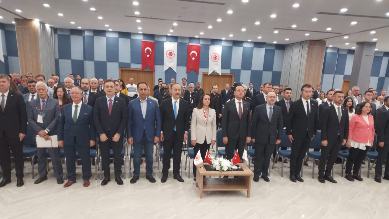 Burdur’da zirai don çalıştayı! ‘Gelecek yıl da ürün alınamayacak’
