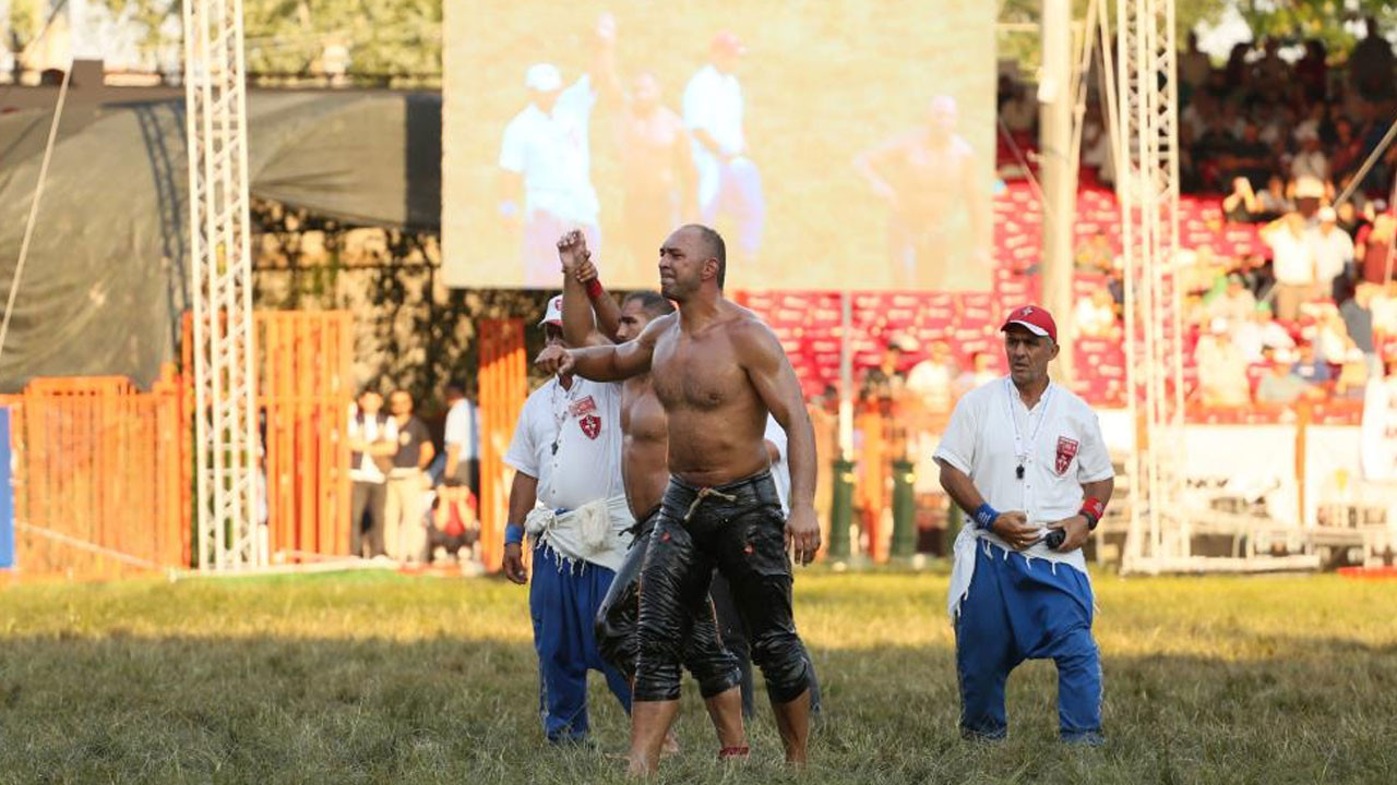 Kırkpınar'da çeyrek finalistler belli oldu