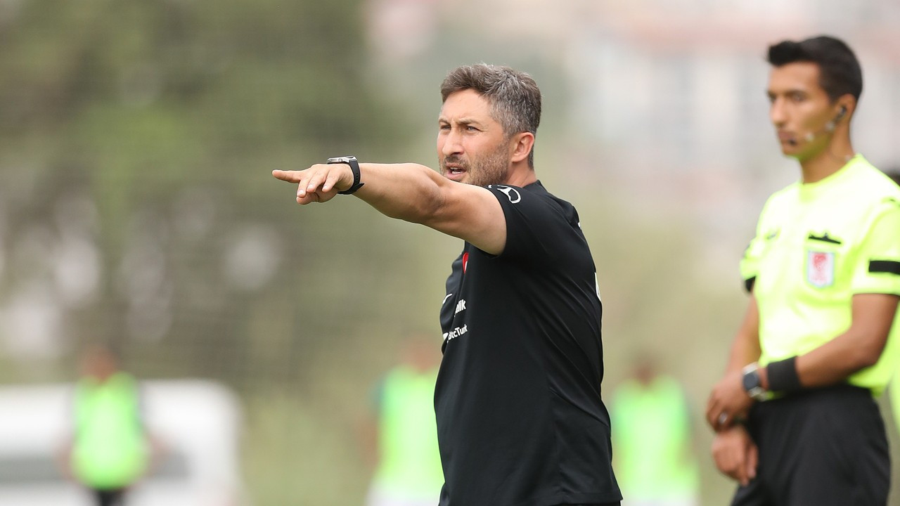 Sabri Sarıoğlu’nun maaşı ne kadardı? Sabri Sarıoğlu hangi takımlarda oynadı?