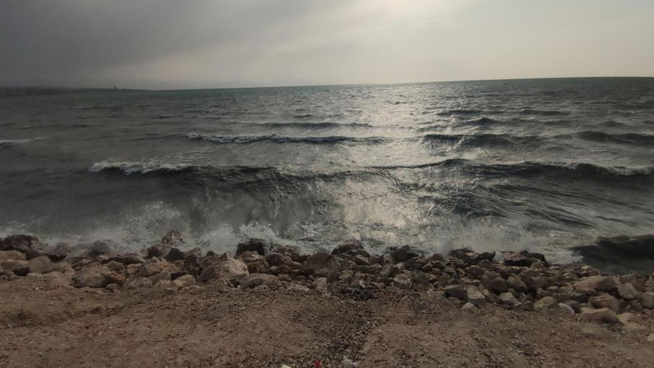 Van'da şiddetli rüzgar etki oldu! Son dakika Van haberleri