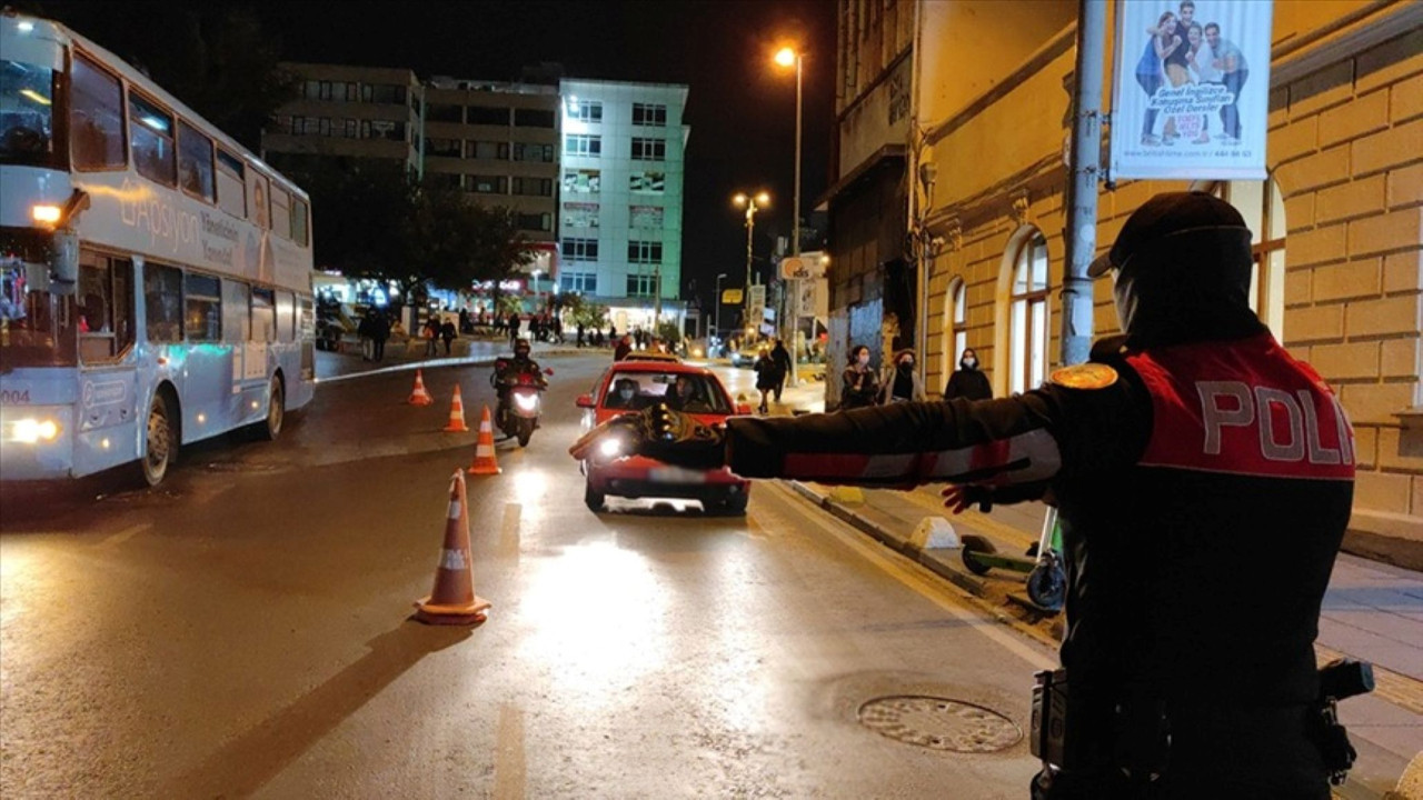 İstanbul'da dev asayiş operasyonu: 984 kişi gözaltına alındı