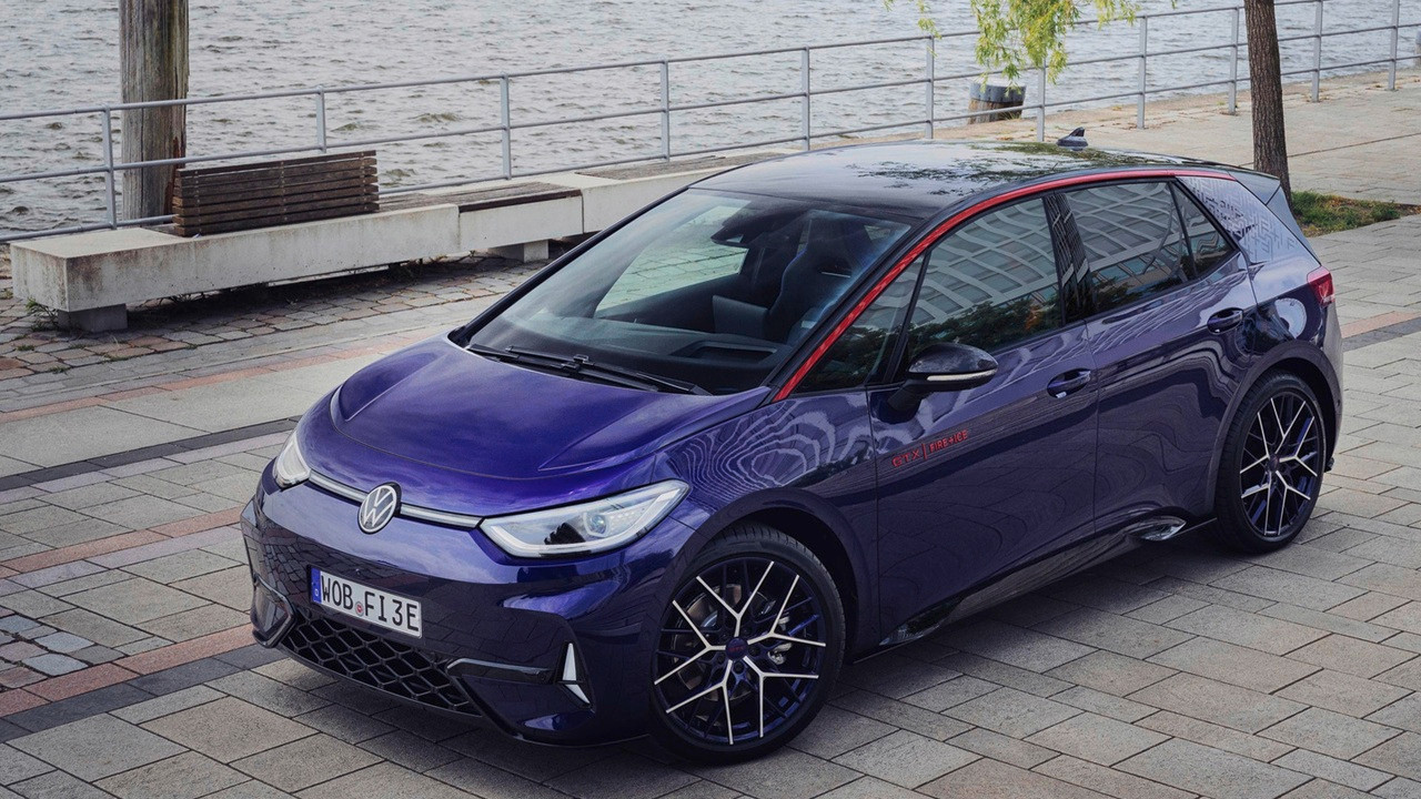 Sınırlı sayıda ve özel tasarıml olarak Volkswagen ID.3 GTX FIRE+ICE seri üretime girdi