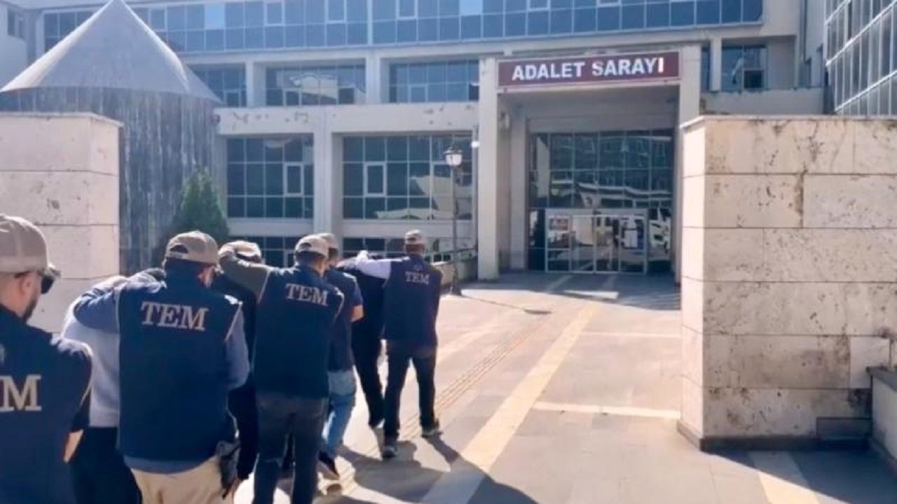 FETÖ'nün finans yapılanmasına ağır darbe: Çok sayıda gözaltı!