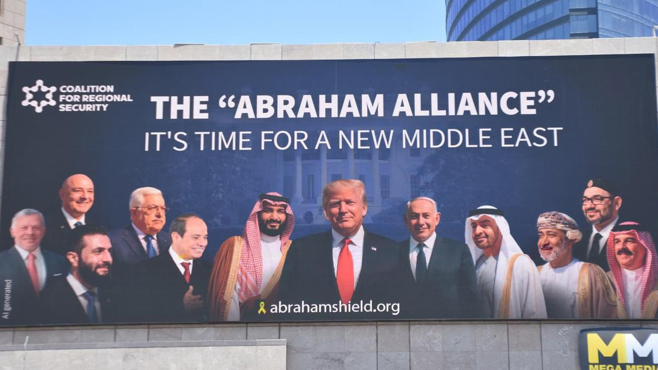 Tartışmalı posterde o da vardı! Lübnan İsrail ile normalleşecek mi? Cumhurbaşkanı açıkladı